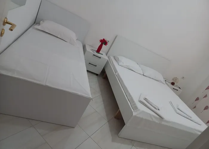Fredi Apartment *